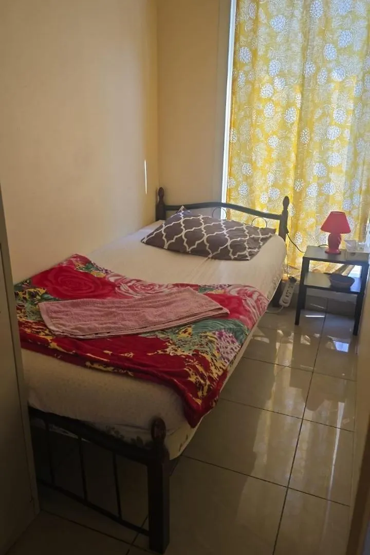 Hotel Cozy Pods Near Dxb Dubaj Penzion
